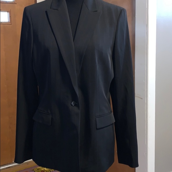 Tahari Jackets & Blazers - Tahari black blazer with pinstripes! Size 14
